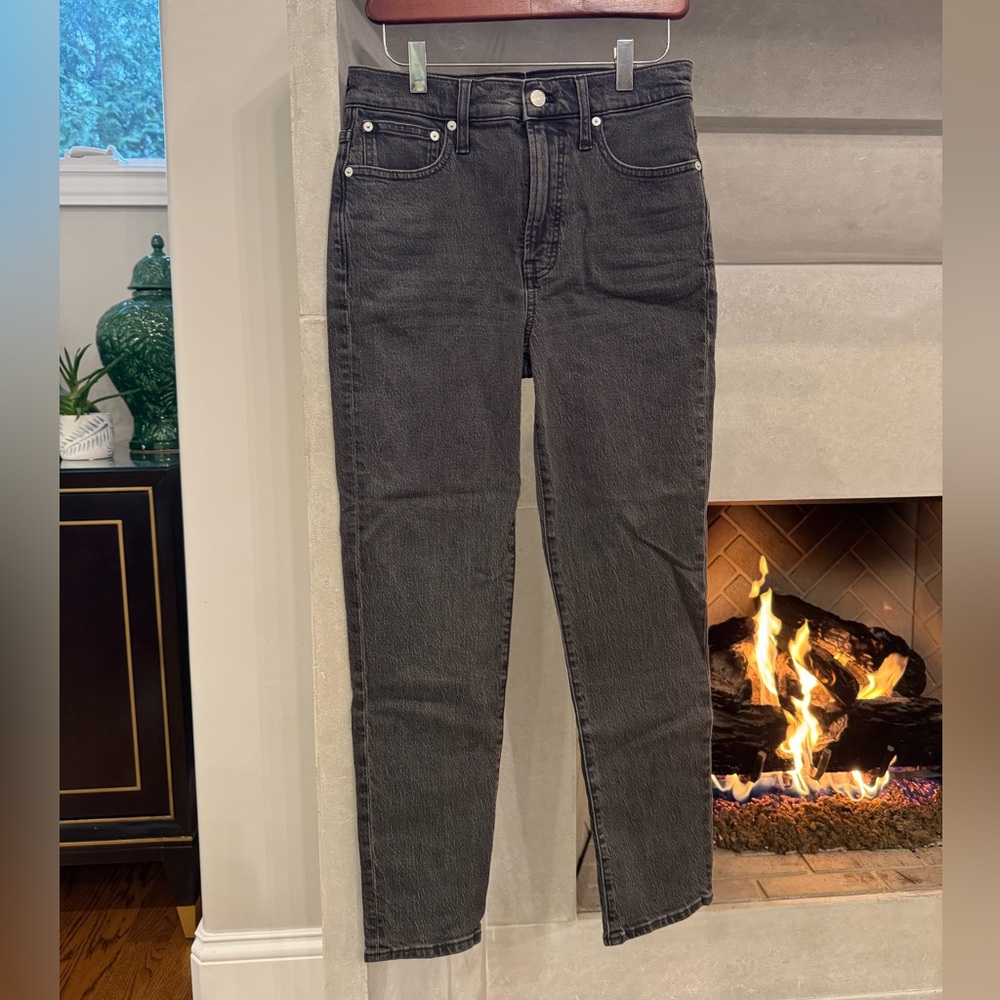 Madewell Women's Straight Leg Jeans in Black